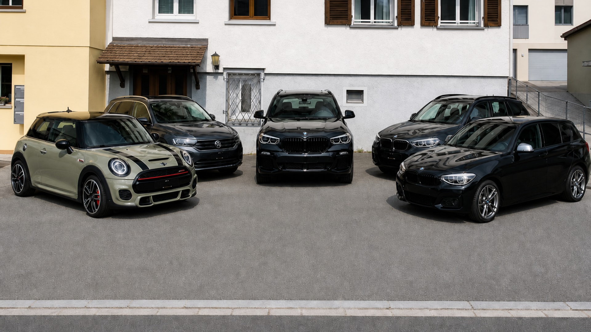 Fahrzeuge von DEA Automobile auf dem Platz in Montlingen